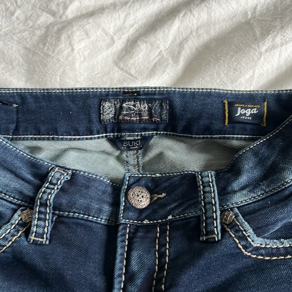 Silver Suki Mid Capris - Picture 2 of 5
